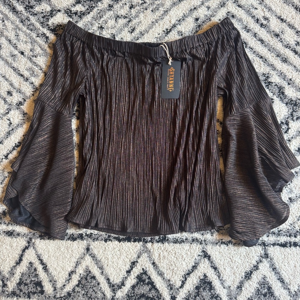 Shyanne Metallic Off-Shoulder Blouse